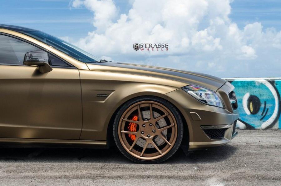  Mercedes-Benz CLS63 AMG by Strasse Wheels 2014 года  (фото 10 из 11)